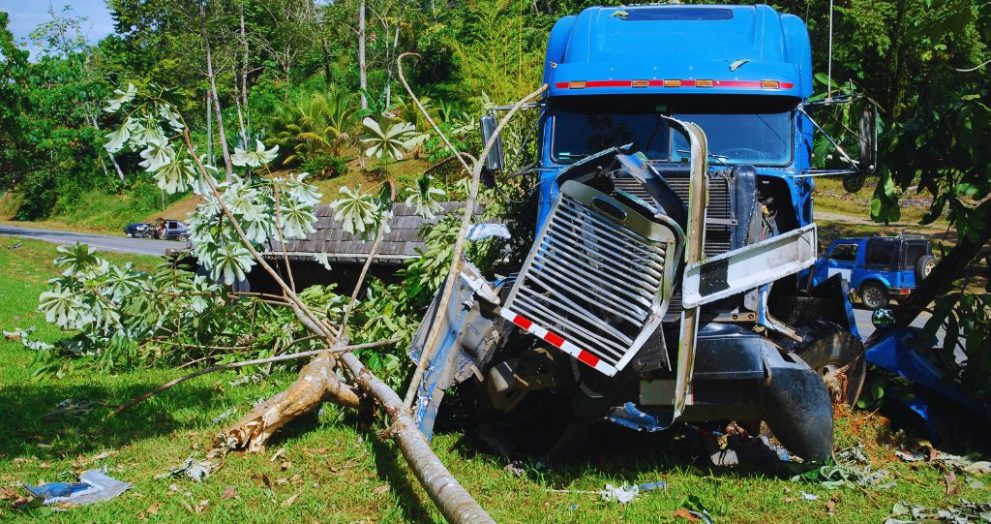 trucking crash lawyer