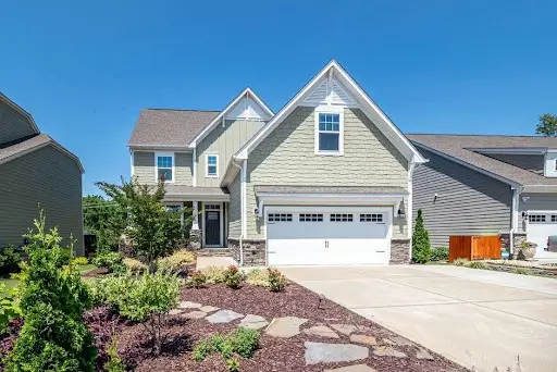Simple Ways To Keep Your Garage Door Dependable